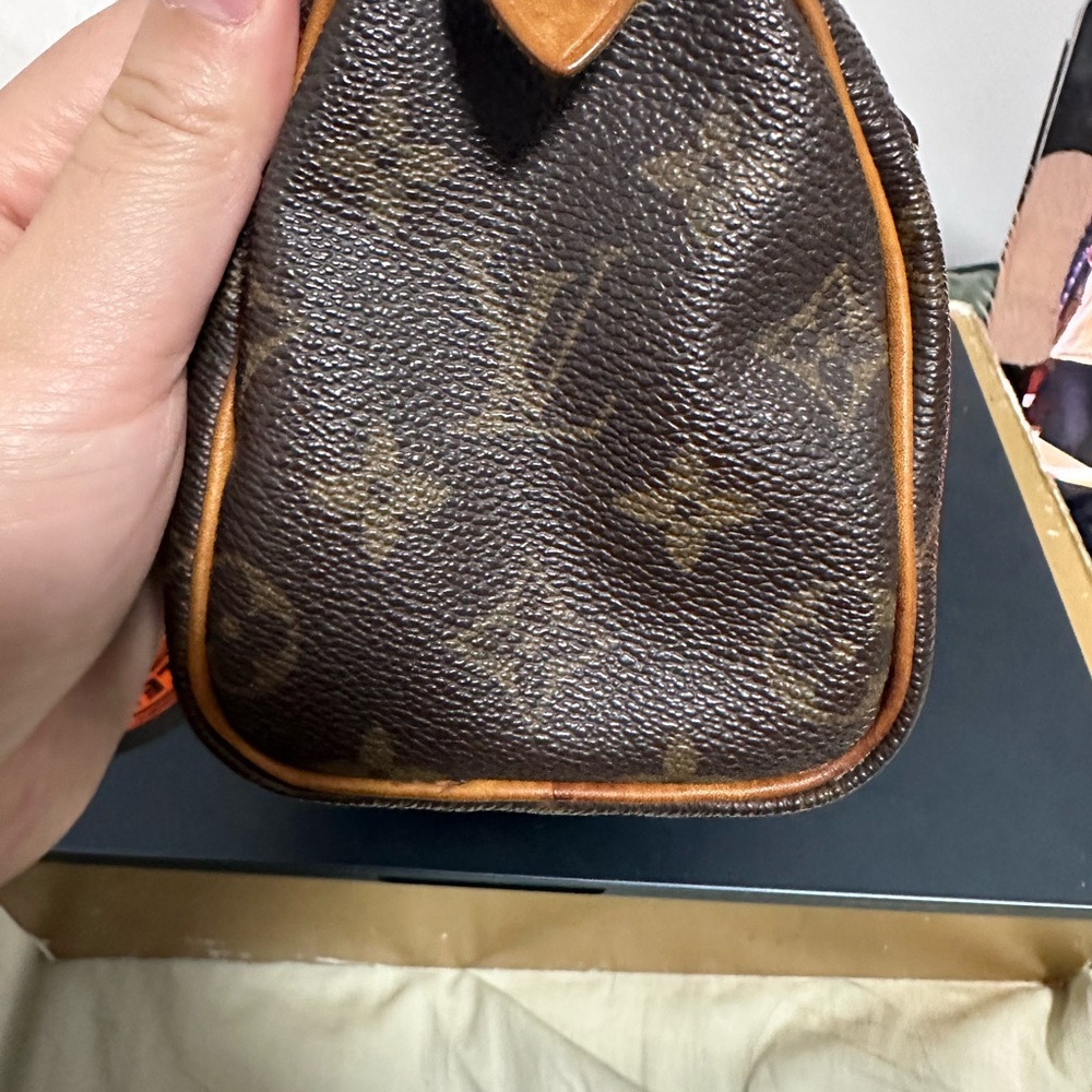 Louis Vuitton Speedy 18 - Picture 7 of 9